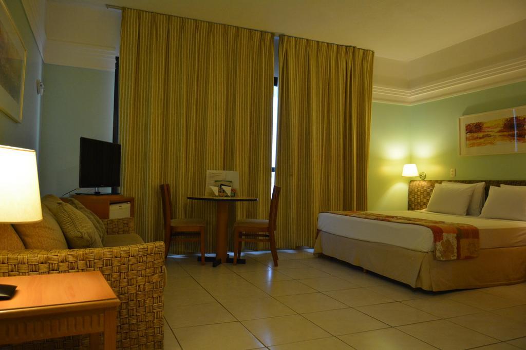 Hotel Wyndham Garden Manaus Esterno foto