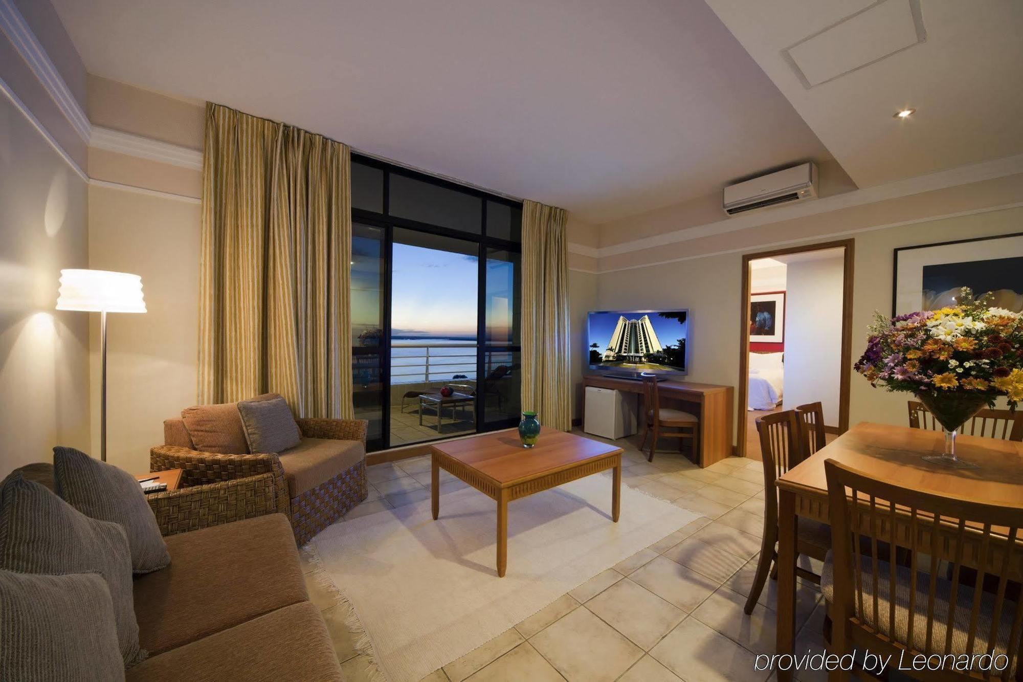 Hotel Wyndham Garden Manaus Esterno foto